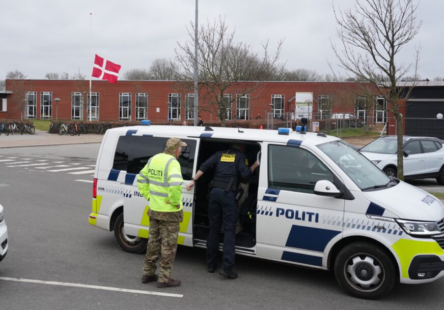 VELIKA AKCIJA POLICIJE Otkrivena kriminalna grupa, braća iz Srbije uhapšena u Danskoj, prodavali DROGU I ORUŽJE