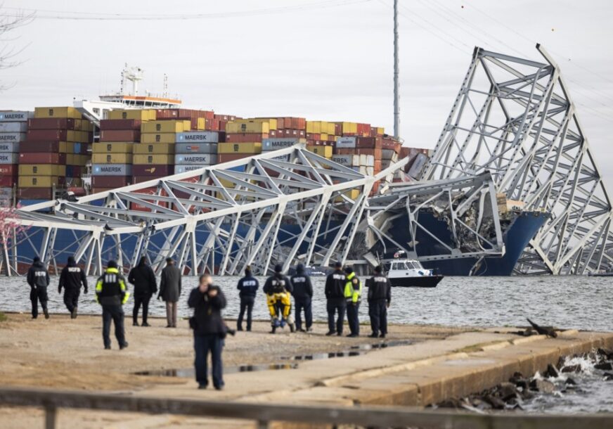 Brod srušio most u Baltimoru