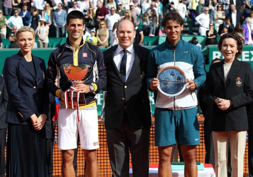Novak Đoković i Rafael Nadal  Sa trofejima