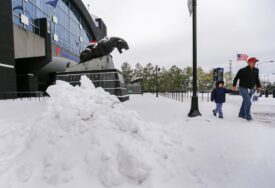 Biće potpuno zavejani: Opasna zimska oluja pogodila je Ameriku, najavljeno 3 metra snijega