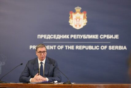 (FOTO) „Zadaci podijeljeni i biće izvršeni“ Poruka Vučića nakon sjednice Savjeta za nacionalnu bezbjednost Srbije