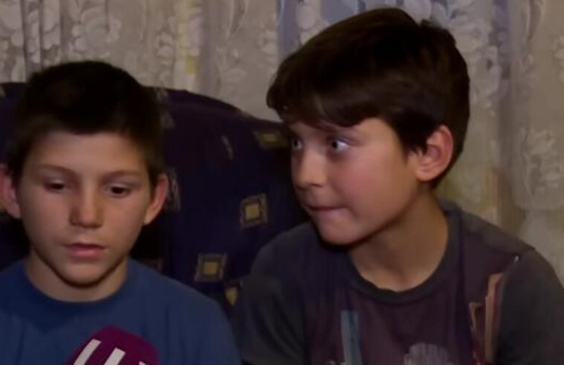 (VIDEO) Tužna priča o 2 dječaka iz BiH koje je ostavila majka "Kad otac ode da radi, onda brat nešto napravi da jedemo"