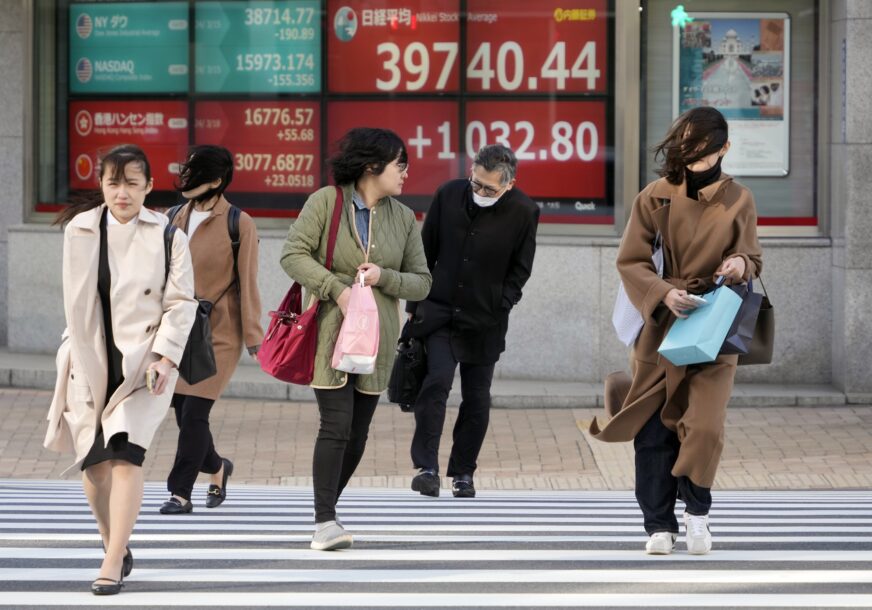 FINANSIJSKI STRES VLADA JAPANOM Više od 60% građana otkrilo da se ne osjeća ekomonski sigurno