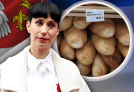 (FOTO) KONSTRAKTA HLJEB Pjevačica podijelila duhovitu fotku iz pekare, pa nasmijala fanove