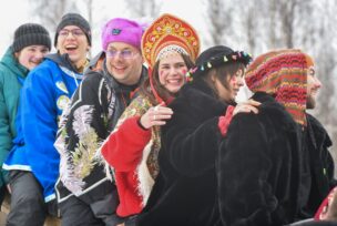 Rusi proslavljaju Maslenicu kojom ispraćuju zimu, a dočekuju proljeće