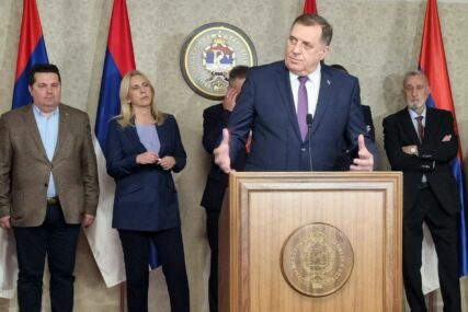 (FOTO) “Bošnjaci su prihvatili podaničku igru” Dodik poručio da u Sarajevu misle da će montiranim suđenjima postići ciljeve