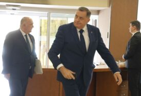 Dodik odlučan: Poništiti sve odluke Šmita, ili se Srbi povlače iz odlučivanja na nivou BiH