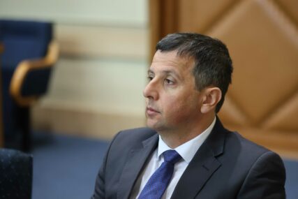 „JA ĆU PLATITI PSIHIJATRA“ Vukanović odgovorio Stevandiću i poručio da smanji svoju nervozu i frustraciju