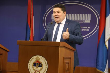 "CILJ REZOLUCIJE JE SATANIZACIJA SRPSKE" Stevandić poručuje da će parlament RS sutra zauzeti svoj stav