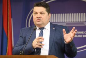 “Vukanović i Crnadak iznose neistine” Iz Stevandićevog kabineta tvrde da je protokolom utvrđen spisak zvaničnika na Svesrpskom saboru