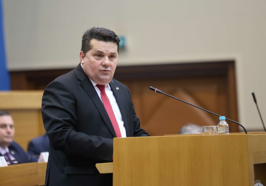 „Sve krize počele su odlukama stranaca“ Stevandić tvrdi da su ispunjena sva 3 preduslova za terorističke akte u BiH