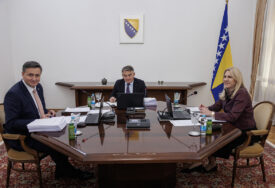 RAZLIČITI STAVOVI Kako su članovi Predsjedništva BiH glasali o ulasku Kosova u Savjet Evrope