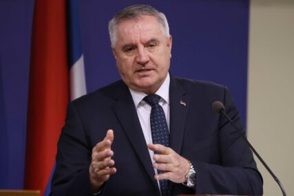 “Preostaje nam da se branimo istinom” Višković najavljuje diplomatsku borbu protiv rezolucije o Srebrenici