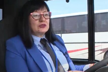 (VIDEO) "Nikad nije kasno" Vesna Marković u šestoj deceniji HRABRO vozi autobus, ona je dokaz da GRANICE NE POSTOJE
