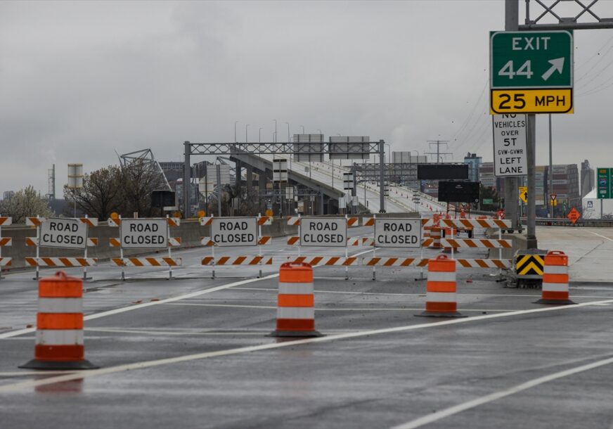 (FOTO) IZ RIJEKE IZVUČENA 2 TIJELA Novi detalji urušavanja mosta u Baltimoru