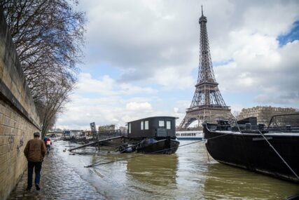 NESTALO 2 DJECE Poplave pogodile Francusku, poginulo 3, a za više ljudi se traga
