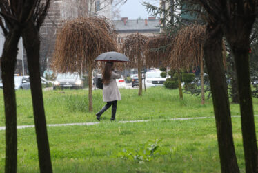 (VIDEO) Kiša poplavila ulice: Banjaluku pogodilo JAKO NEVRIJEME