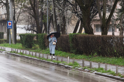 VIŠE KIŠE, MANJE SUNCA U naredna 3 dana širom Srpske možete očekivati hladno vrijeme i obavezno nosite kišobran sa sobom