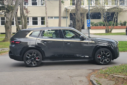 (FOTO) "Daleko mu kuća od moje bila" Oglas za prodaju BMW privukao veliku pažnju