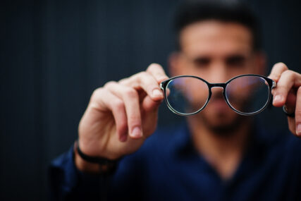 Uklonite lako ogrebotine sa naočara: Sa 4 jeftina sastojka lako riješite problem