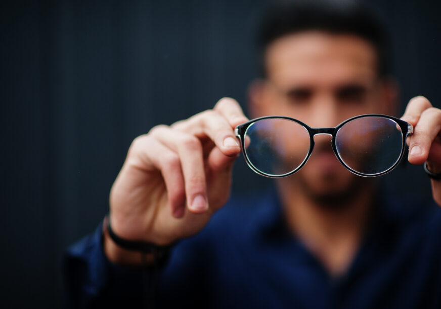 Uklonite lako ogrebotine sa naočara: Sa 4 jeftina sastojka lako riješite problem