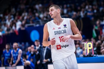 (FOTO) "Tolika odsutnost patriotizma da nije za ljude" Legenda srpske košarke osula paljbu po Jokiću, pa mu se onda poklonila zbog košaršakog znanja