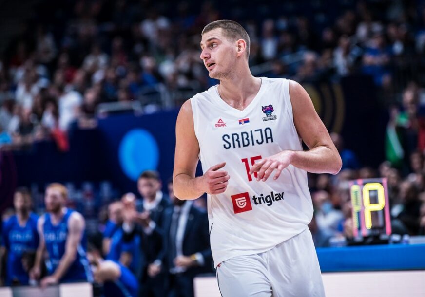 (FOTO) "Tolika odsutnost patriotizma da nije za ljude" Legenda srpske košarke osula paljbu po Jokiću, pa mu se onda poklonila zbog košaršakog znanja