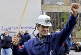 Zenički rudari DOBIĆE ZAOSTALE PLATE: Protest urodio plodom, narednih dana i odluka o rudniku