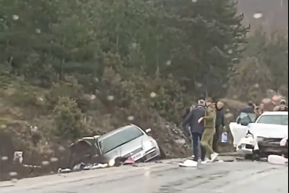 Nesreća kod Rogatice, povrijeđeno 7 osoba, preminulo dijete