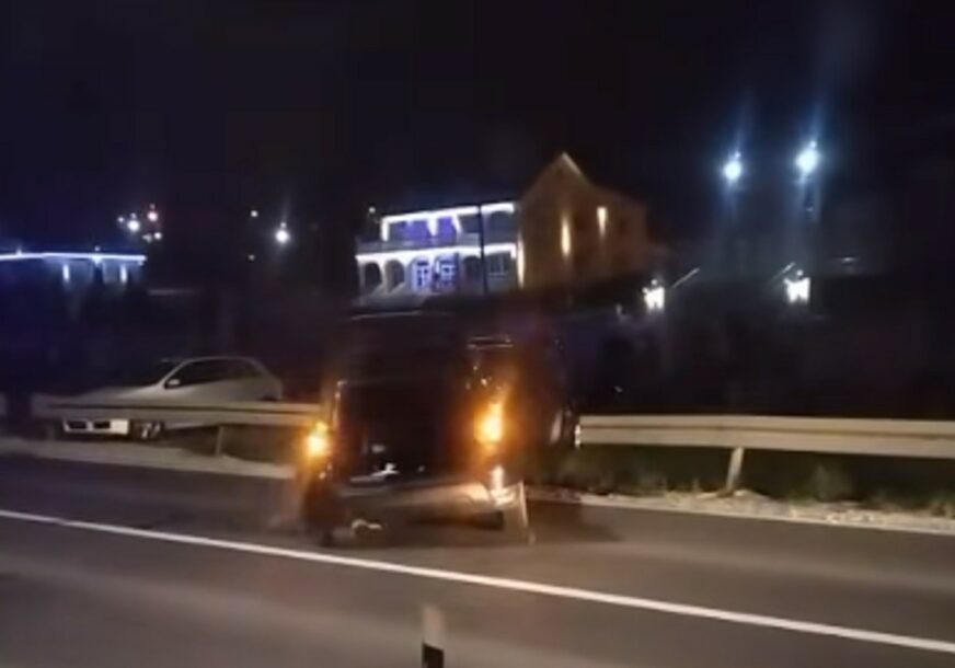 (VIDEO) TEŠKA SAOBRAĆAJNA NESREĆA Sudarilo se nekoliko automobila, ima povrijeđenih