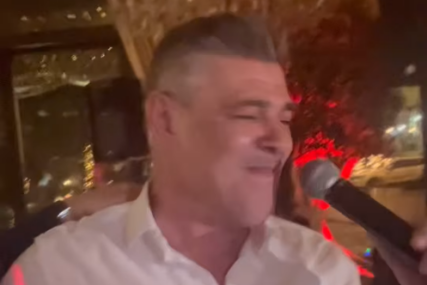 (VIDEO, FOTO) "Uz tebe sam ostario i osjedio" Savo Milošević NEMA MJESTA ZA TUGU, selektor BiH se nije proslavio u baražu, ali zato jeste sa mikrofonom