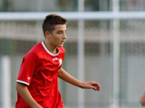 (FOTO) PODLEGAO POVREDAMA KIČME Region u suzama, mladi fudbaler (20) poginuo u saobraćajnoj nesreći