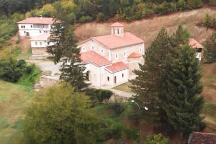 (VIDEO, FOTO) Srpski manastir u sebi krije DVIJE NAJČUDNIJE FRESKE: Niko ne umije da ih objasni, a evo zašto se svi trgnu kada ih vide