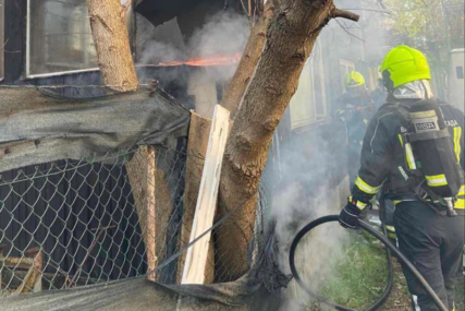 (FOTO) Požar u Banjaluci: Gorjela kancelarija, nema povrijeđenih