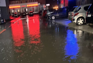 Poplavljena novoizgrađena ulica u Tesliću