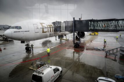 "Situacija se polako vraća u normalu" Aerodrom u Dubaiju biće vraćen u pun kapacitet rada za 24 sata nakon nezapamćenih poplava