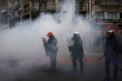 Počeo generalni štrajk u Grčkoj: Vozači i taksisti ne voze, luke stoje