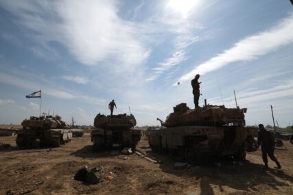 UPRKOS PROTIVLJENJU SAD Američka agencija izvještava da su izraelske snage ušle u grad Rafu