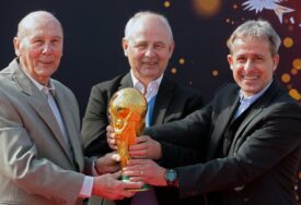 (FOTO) NJEMAČKA TUGUJE Preminuo legendarni fudbaler koji je bio prvak svijeta