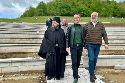 (FOTO) "Dođite i uživajte u duhovnom miru" Gradonačelnik Draško Stanivuković posjetio manastir Gomionicu