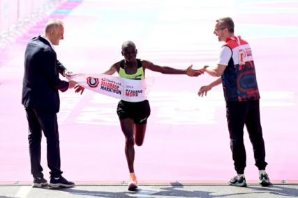 MALO FALILO DO REKORDA Kenijac Čumba trijumfovao na Beogradskom maratonu