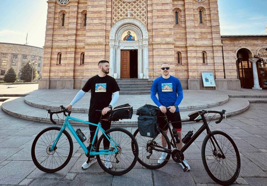 (FOTO) PUT OD 1.400 KILOMETARA Milan i Damjan iz Banjaluke biciklima KRENULI NA HODOČAŠĆE do Grčke, ranije do Ostroga stigli pješke