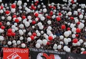 "Partizane, katanac" Delije prozivale Grobare nakon poraza u derbiju