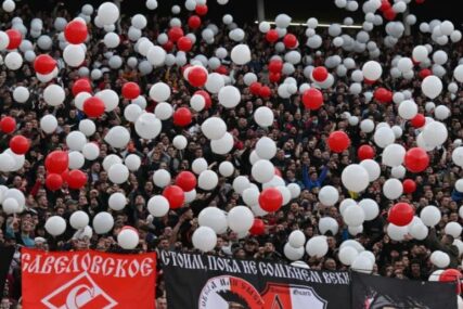 "Partizane, katanac" Delije prozivale Grobare nakon poraza u derbiju