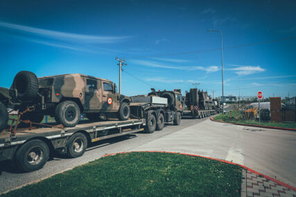 (FOTO) Stigle strateške snage i oprema: EUFOR najavio patrole po BiH i vježbu „Meleger“