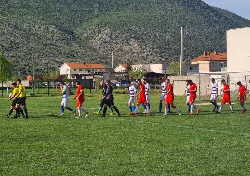 (FOTO) "Mogla je pasti mrtva glava" Fudbalski klub Iskra se oglasio nakon brutalnog napada na igrače