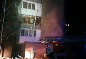 "Postoji opasnost od lansiranja navođenih bombi" Rusi nemilosrdno granatiraju Harkov, stanovništvu naređeno da se evakuiše