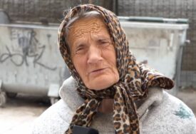 (VIDEO) "Dnevno zaradim marku-dvije, da preživim" Baka Hasema koja je godinama SPAVALA NA ULICI u Bugojnu dobila kuću, ali nema para da je opremi