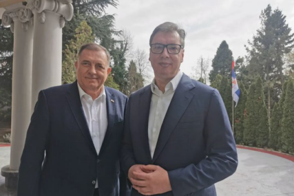 SABOR SRPSKOG NARODA Dodik i Vučić dogovorili da se veliki skup održi 8. juna u Beogradu
