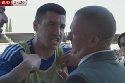 (VIDEO)"Nemojte to da nam radite, mi da igramo bez navijača?" Bivši fudbaler Partizana u centru skandala u Crnoj Gori